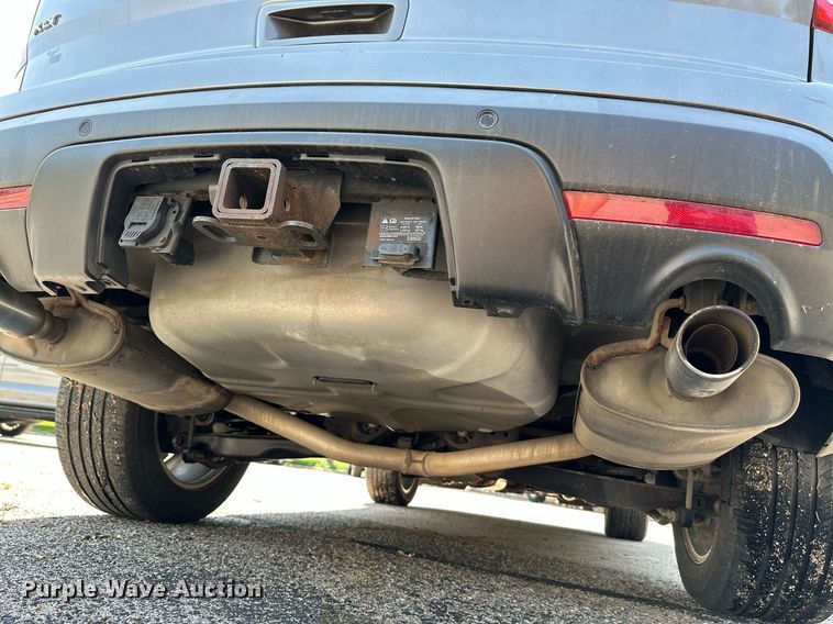 image for item HN9975 2013 Ford Explorer XLT  SUV