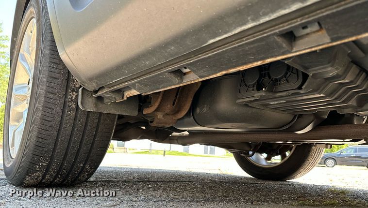 image for item HN9975 2013 Ford Explorer XLT  SUV