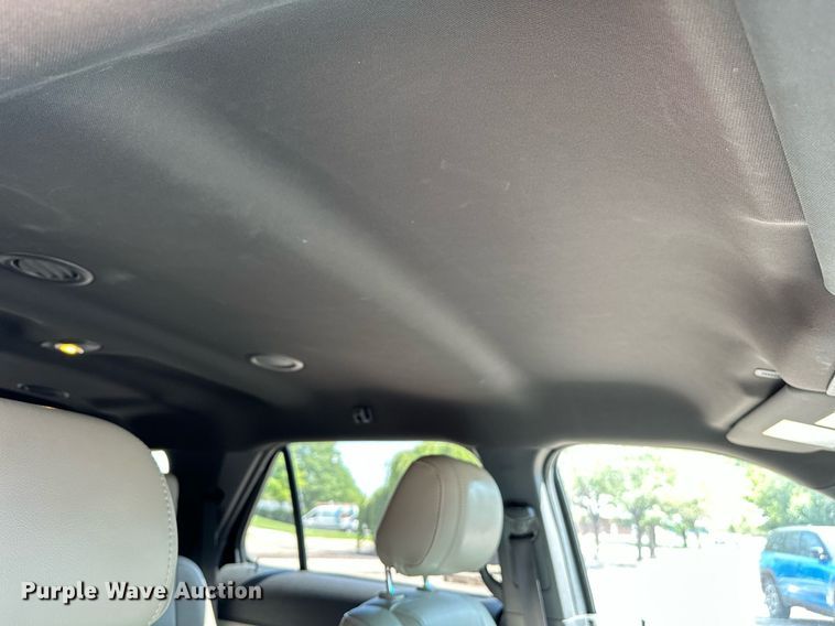 image for item HN9975 2013 Ford Explorer XLT  SUV