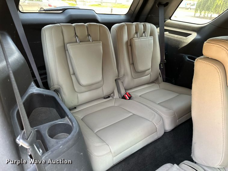 image for item HN9975 2013 Ford Explorer XLT  SUV