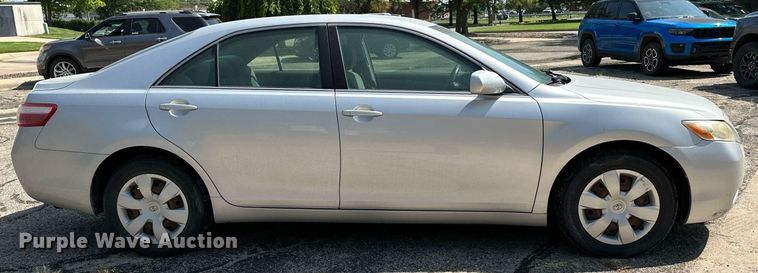 image for item HN9976 2008 Toyota Camry LE