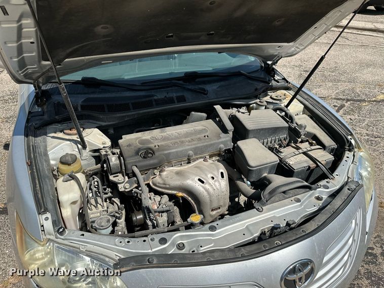 image for item HN9976 2008 Toyota Camry LE