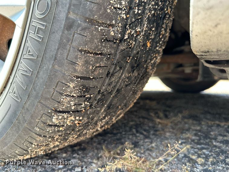 image for item HN9976 2008 Toyota Camry LE