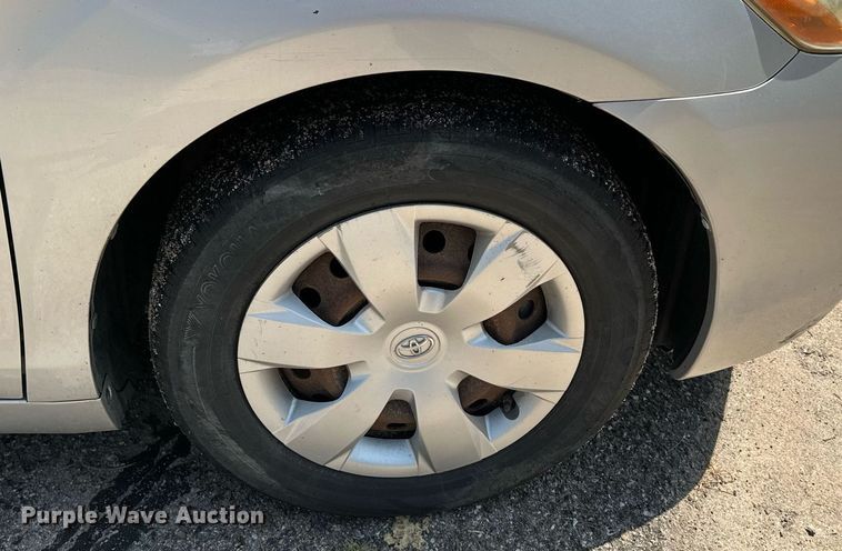 image for item HN9976 2008 Toyota Camry LE