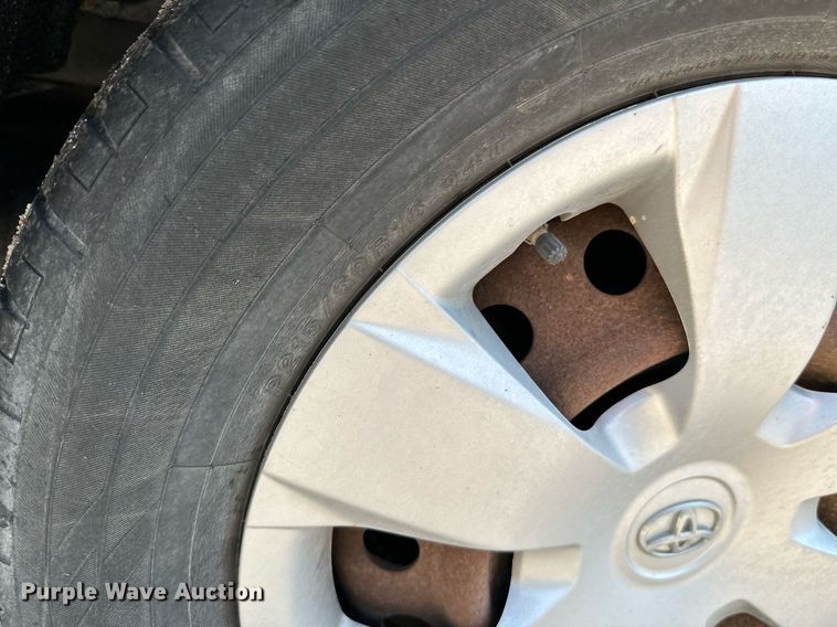 image for item HN9976 2008 Toyota Camry LE