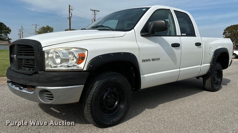 image for item HN9987 2007 Dodge Ram 1500  Quad Cab pickup truck