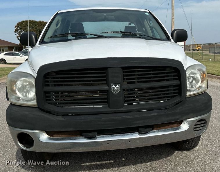 image for item HN9987 2007 Dodge Ram 1500  Quad Cab pickup truck