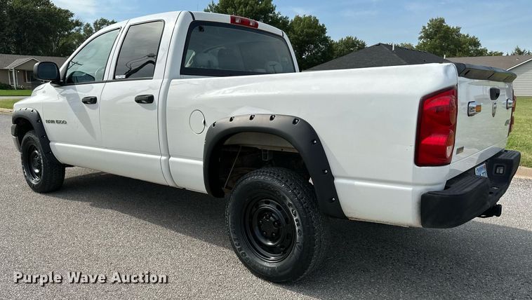 image for item HN9987 2007 Dodge Ram 1500  Quad Cab pickup truck