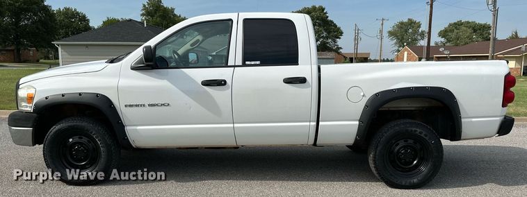 image for item HN9987 2007 Dodge Ram 1500  Quad Cab pickup truck