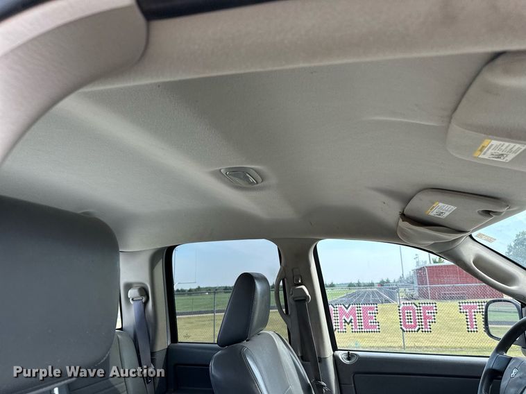 image for item HN9987 2007 Dodge Ram 1500  Quad Cab pickup truck