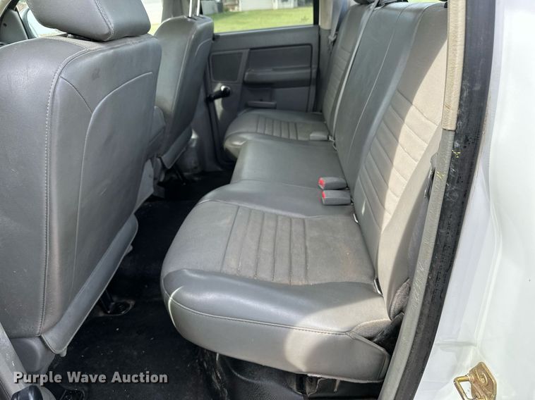 image for item HN9987 2007 Dodge Ram 1500  Quad Cab pickup truck