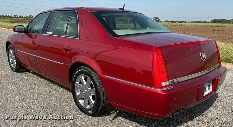 image for item HN9988 2006 Cadillac DTS