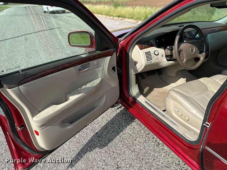 image for item HN9988 2006 Cadillac DTS