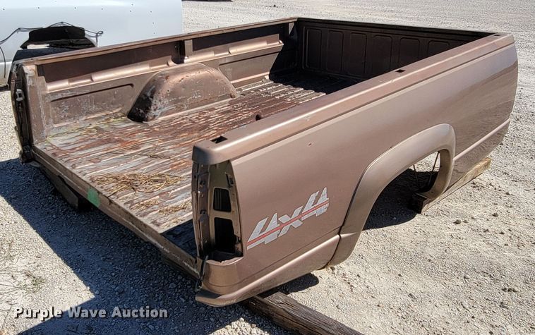 image for item HY9109 (2) pickup truck beds