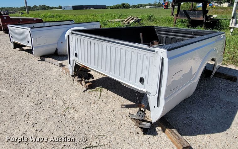 image for item HY9110 (2) Ford pickup truck beds