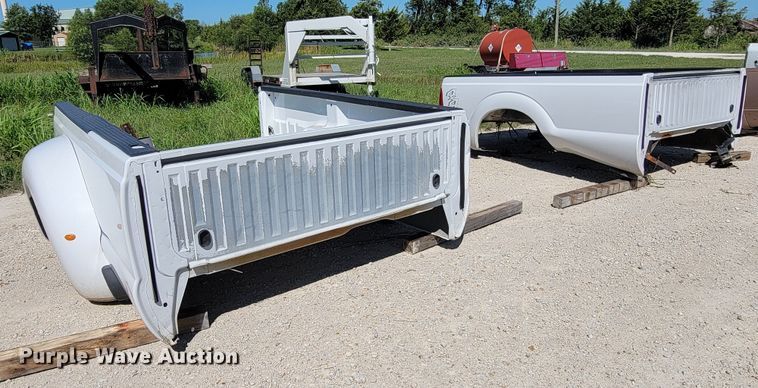 image for item HY9110 (2) Ford pickup truck beds