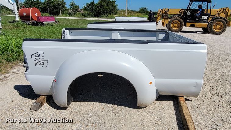 image for item HY9110 (2) Ford pickup truck beds