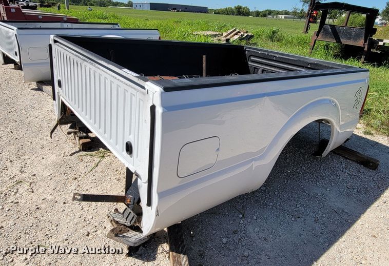 image for item HY9110 (2) Ford pickup truck beds
