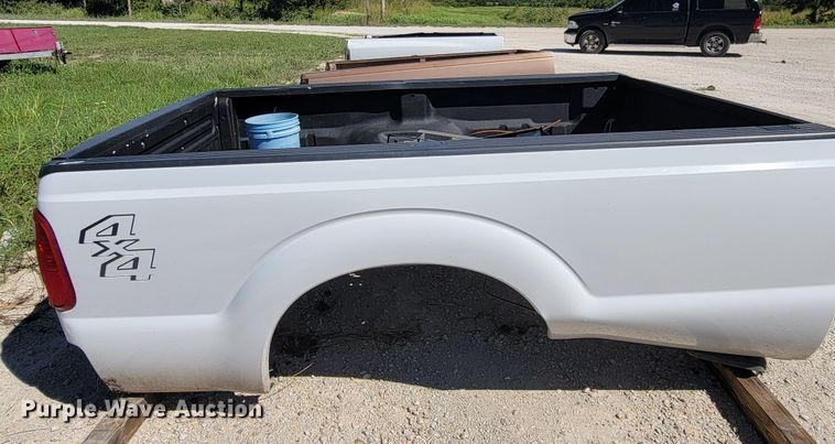 image for item HY9110 (2) Ford pickup truck beds