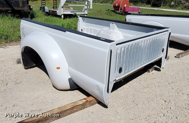 image for item HY9110 (2) Ford pickup truck beds