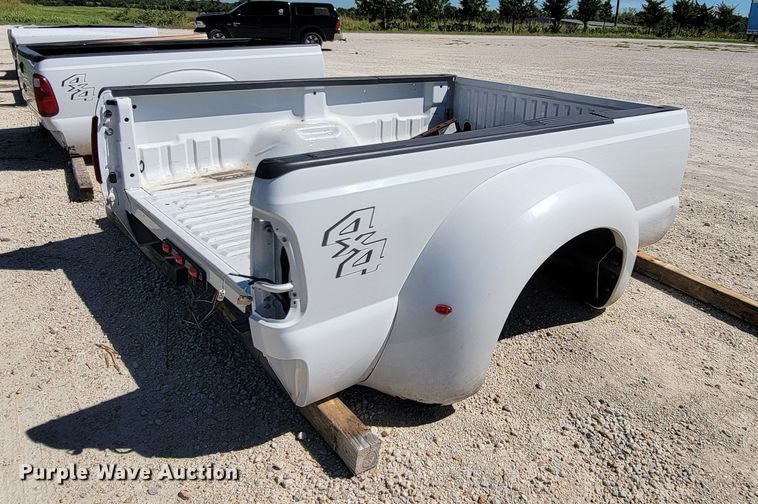 image for item HY9110 (2) Ford pickup truck beds