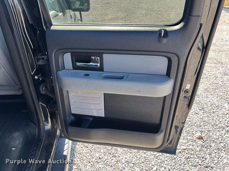 image for item II9145 2013 Ford F150 XLT  SuperCrew pickup truck