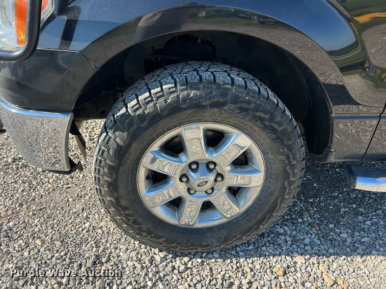 image for item II9145 2013 Ford F150 XLT  SuperCrew pickup truck