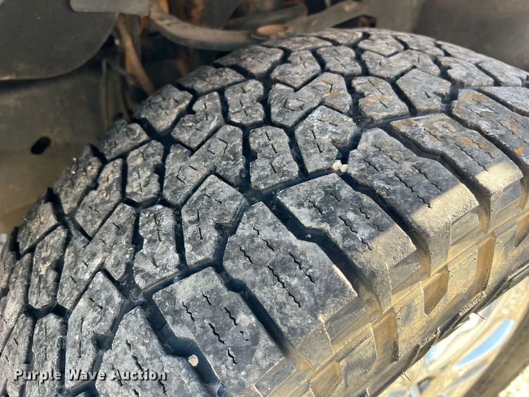 image for item II9145 2013 Ford F150 XLT  SuperCrew pickup truck