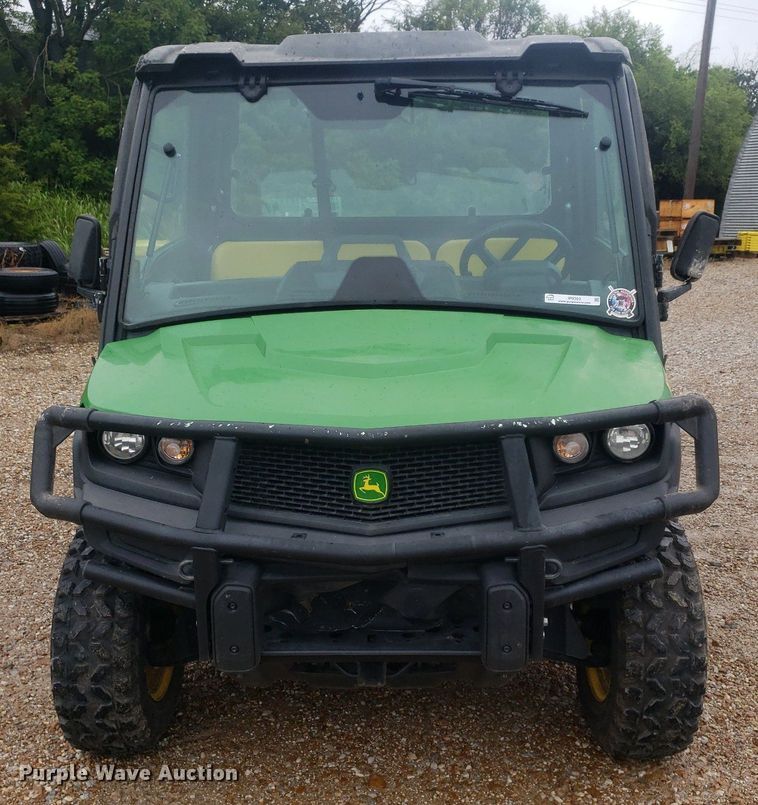 image for item IP9383 John Deere 835M  utility vehicle