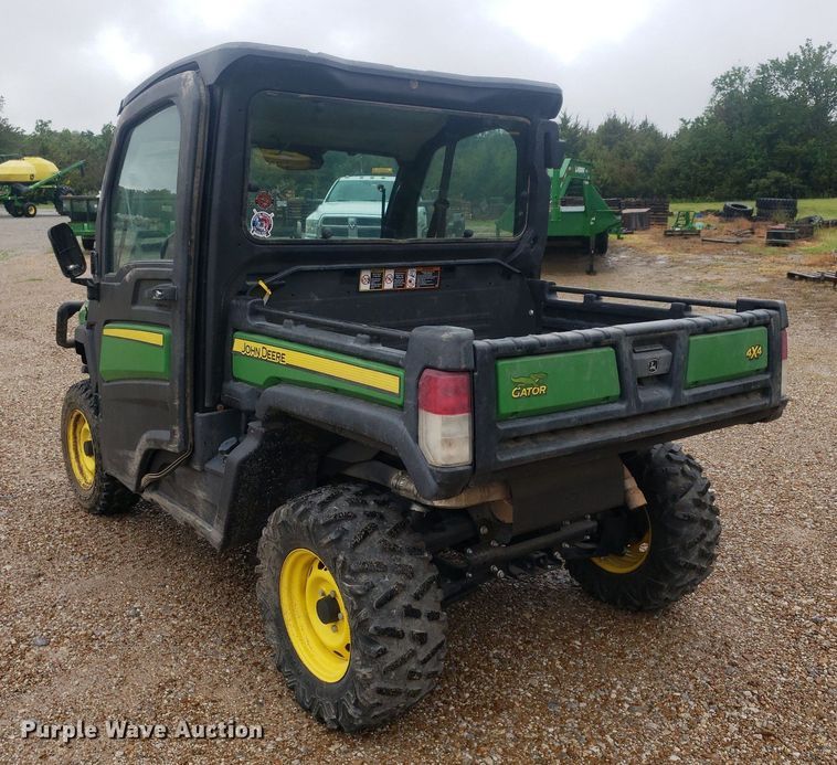 image for item IP9383 John Deere 835M  utility vehicle