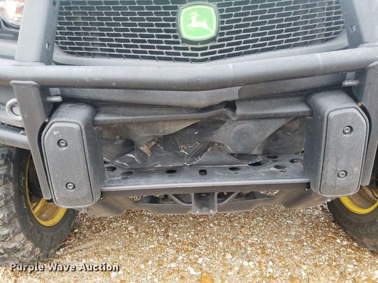 image for item IP9383 John Deere 835M  utility vehicle