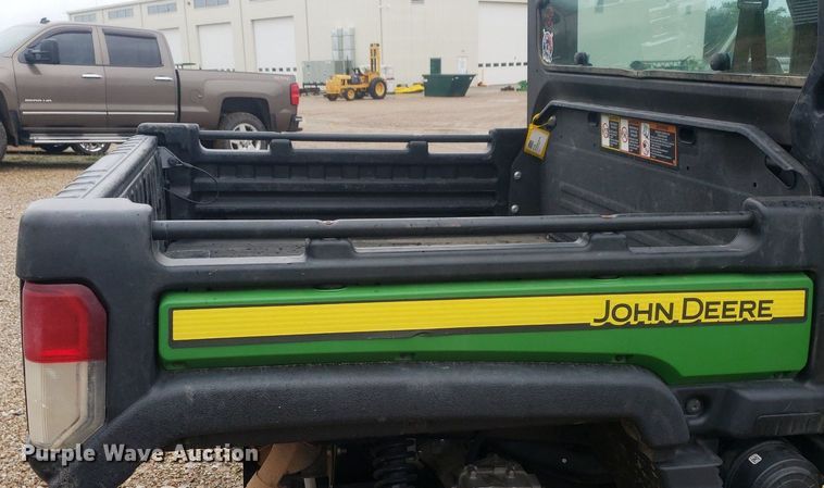 image for item IP9383 John Deere 835M  utility vehicle