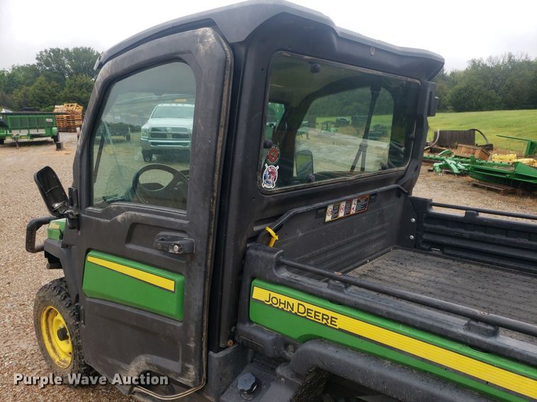 image for item IP9383 John Deere 835M  utility vehicle