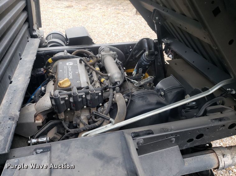 image for item IP9383 John Deere 835M  utility vehicle