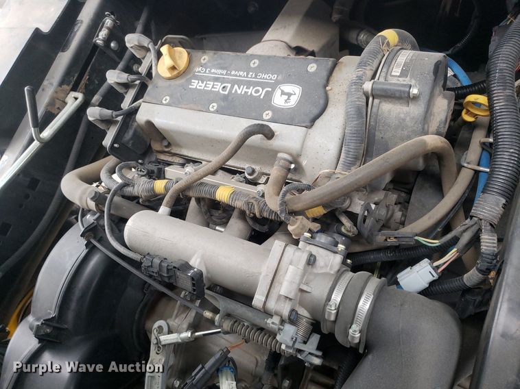 image for item IP9383 John Deere 835M  utility vehicle