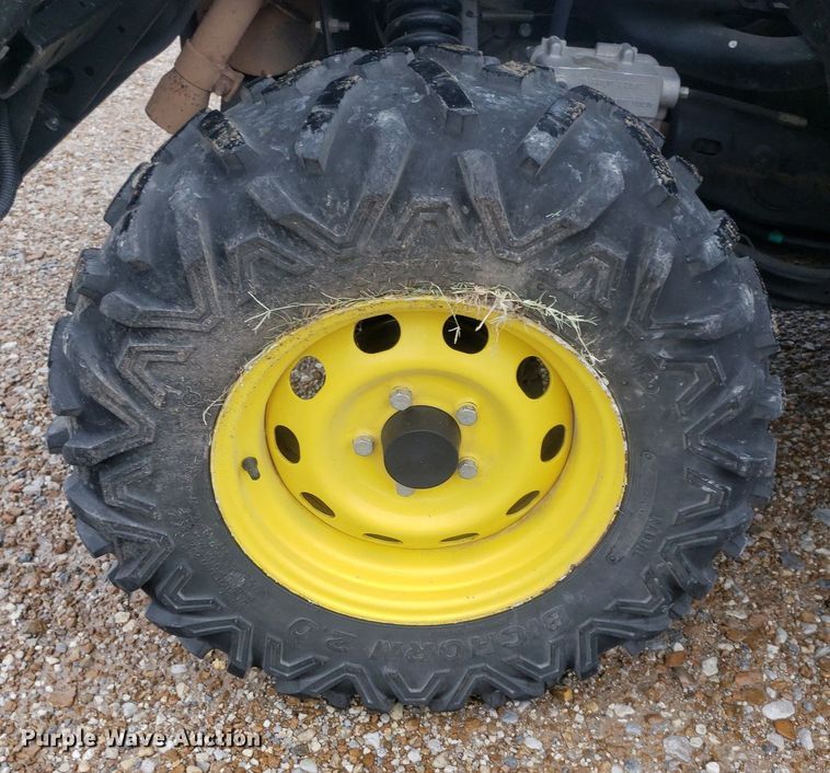 image for item IP9383 John Deere 835M  utility vehicle