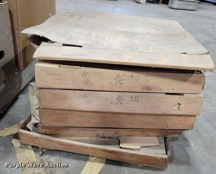 image for item IQ9877 Automotive parts