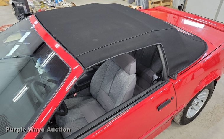 image for item IQ9878 1989 Chevrolet Camaro RS  convertible