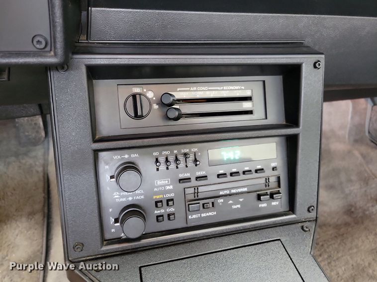 image for item IQ9878 1989 Chevrolet Camaro RS  convertible