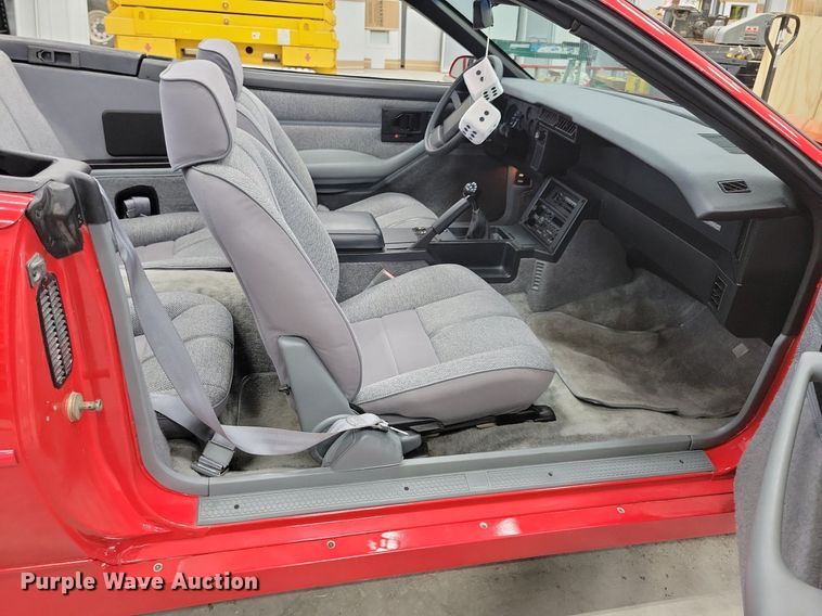 image for item IQ9878 1989 Chevrolet Camaro RS  convertible