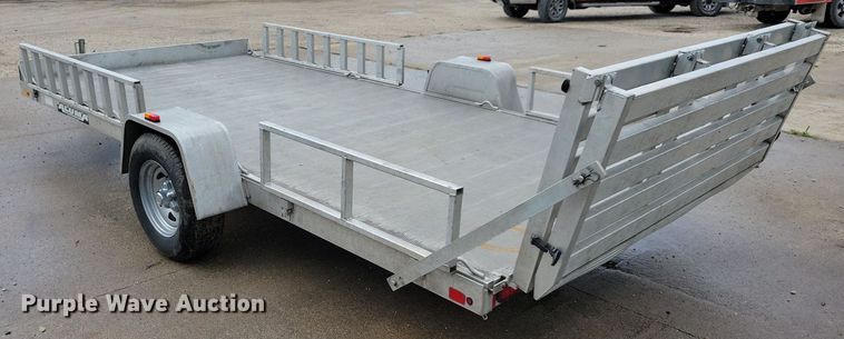 image for item IQ9881 2014 Aluma 8114  utility trailer