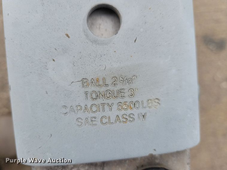 image for item IQ9881 2014 Aluma 8114  utility trailer