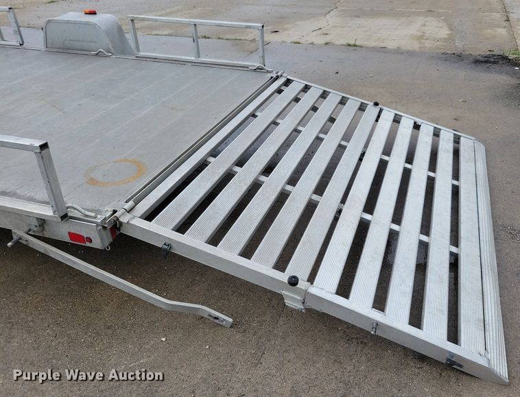 image for item IQ9881 2014 Aluma 8114  utility trailer