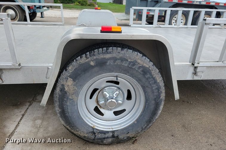 image for item IQ9881 2014 Aluma 8114  utility trailer