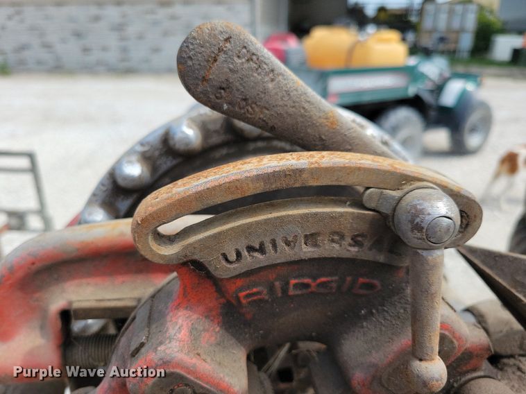 image for item IQ9888 Rigid 300  pipe threading machine