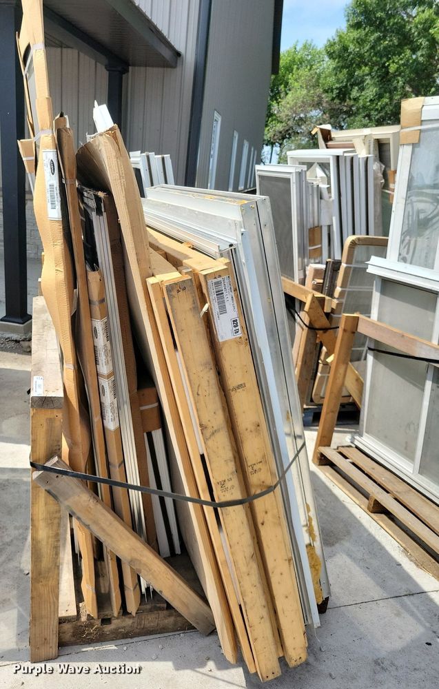 image for item IQ9891 Building materials