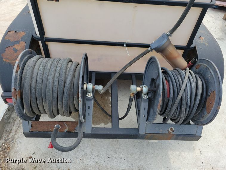 image for item IQ9893 2001 Alkota 5305E  pressure washer trailer