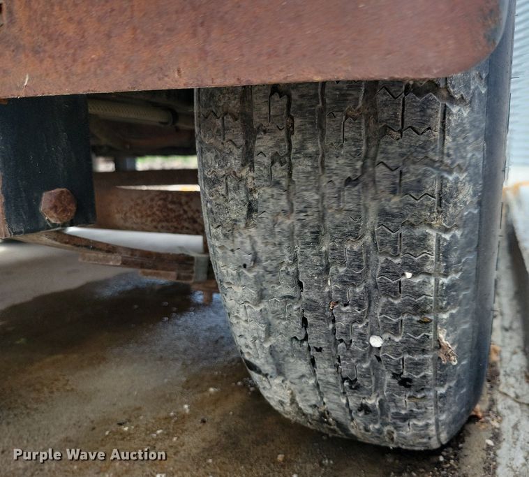 image for item IQ9893 2001 Alkota 5305E  pressure washer trailer