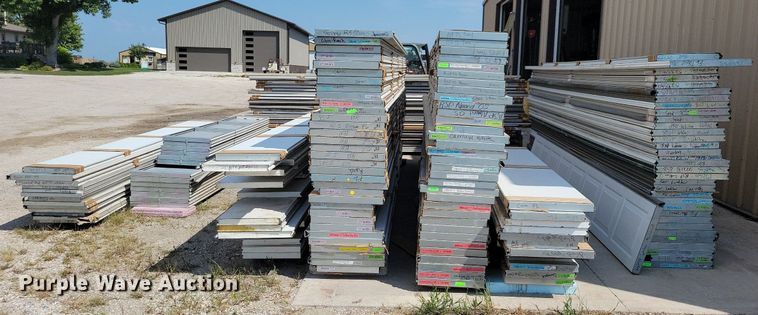 image for item IQ9894 Approximately 192 garage door panels