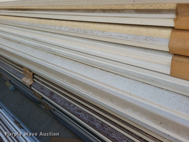 image for item IQ9894 Approximately 192 garage door panels